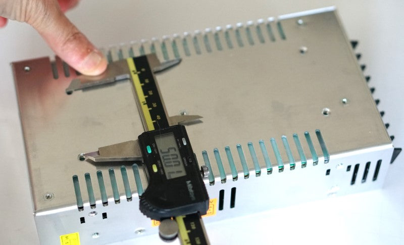 Short measurement (50mm) of the mounting holes for the bottom of the 60VDC 6 amp power supply