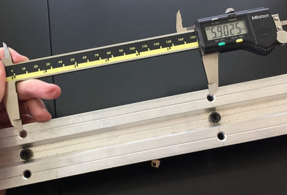 Image of measurement from mounting hole to mounting hole lengthwise